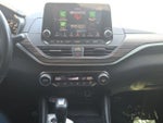 2020 Altima Thumbnail 26