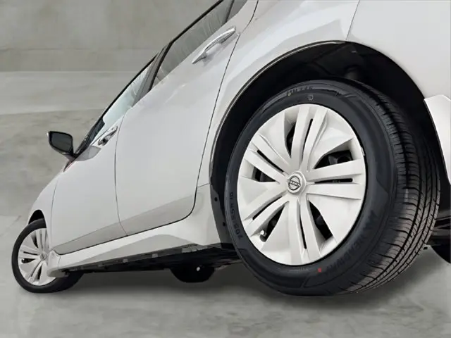 2025 Nissan LEAF - $14,996