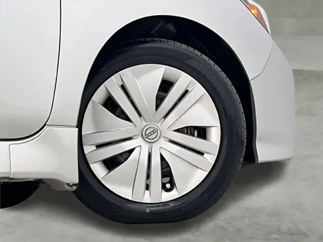 2025 Nissan LEAF - $14,996