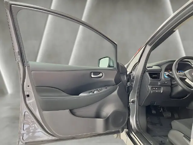 2025 Nissan LEAF - $14,996