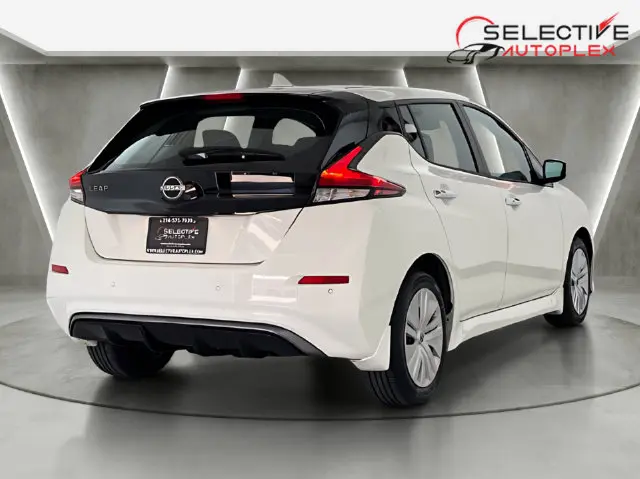 2025 Nissan LEAF - $14,996