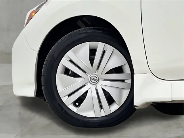 2025 Nissan LEAF - $14,996
