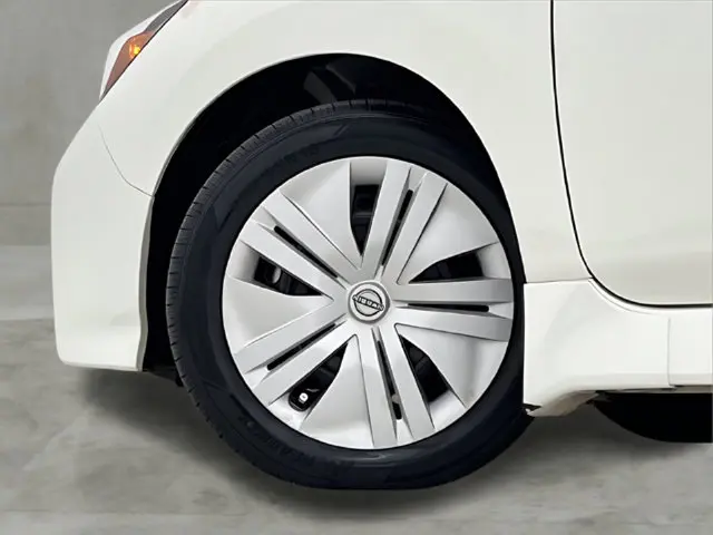 2025 Nissan LEAF - $14,996