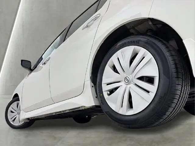 2025 Nissan LEAF - $14,996