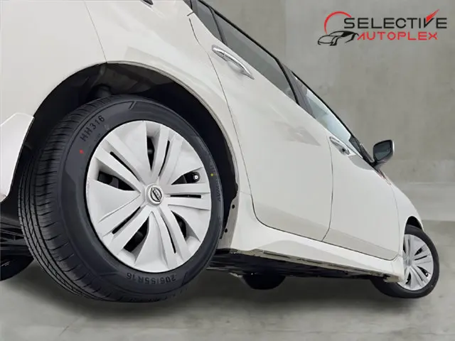 2025 Nissan LEAF - $14,996