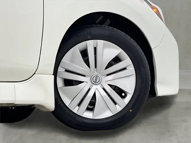 2025 Nissan LEAF - $14,996