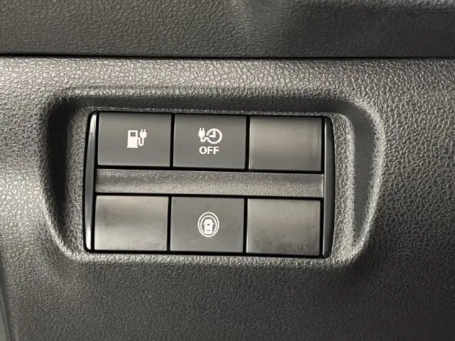 2025 Nissan LEAF - $14,996