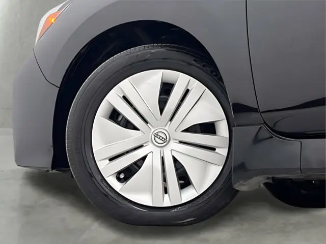 2025 Nissan LEAF - $14,996