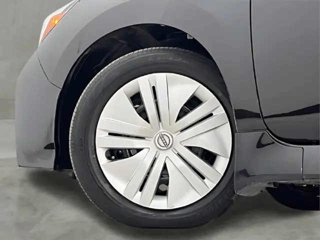 2025 Nissan LEAF - $14,996