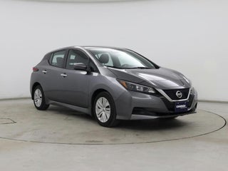 2022 Nissan LEAF with Gun Metallic Exterior
