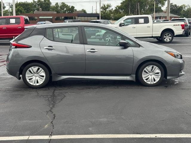 2024 Nissan LEAF S — photo 1 of 12