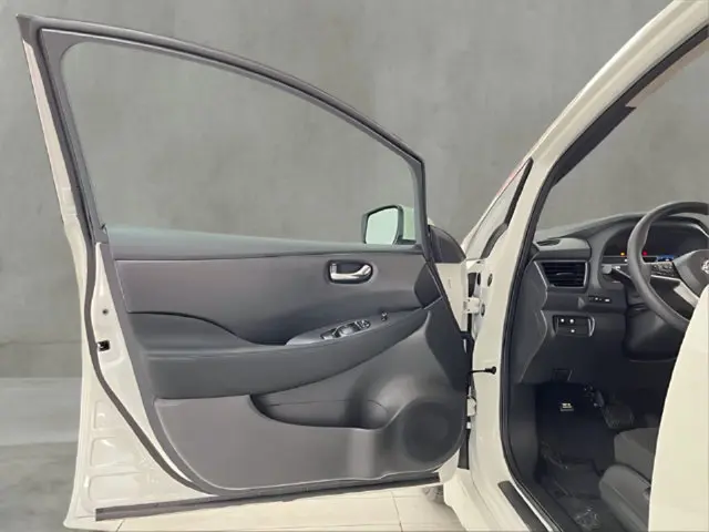 2025 Nissan LEAF - $14,996