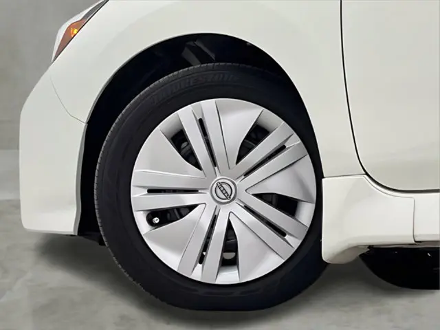 2025 Nissan LEAF - $14,996