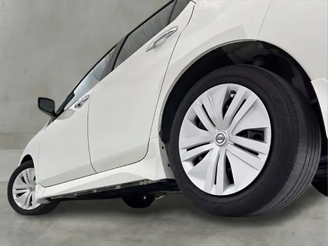 2025 Nissan LEAF - $14,996