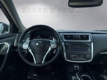 2016 Altima Thumbnail 3