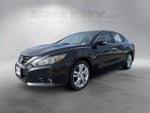 2016 Altima Thumbnail 17