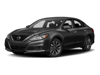 2017 Nissan Altima with Super Black Exterior