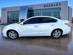 2015 Altima Thumbnail 4