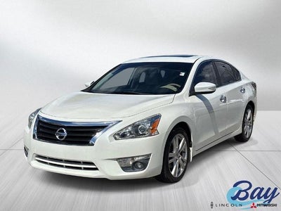 Photo of a 2015 Nissan Altima 3.5 SL 4DR Sedan (midyear Release) for sale