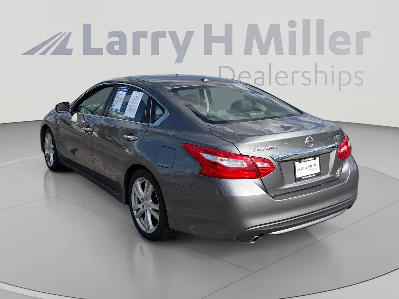 2016 Nissan Altima - $6,999