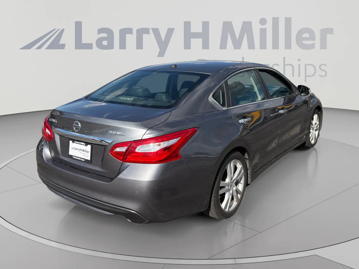 2016 Nissan Altima - $6,999