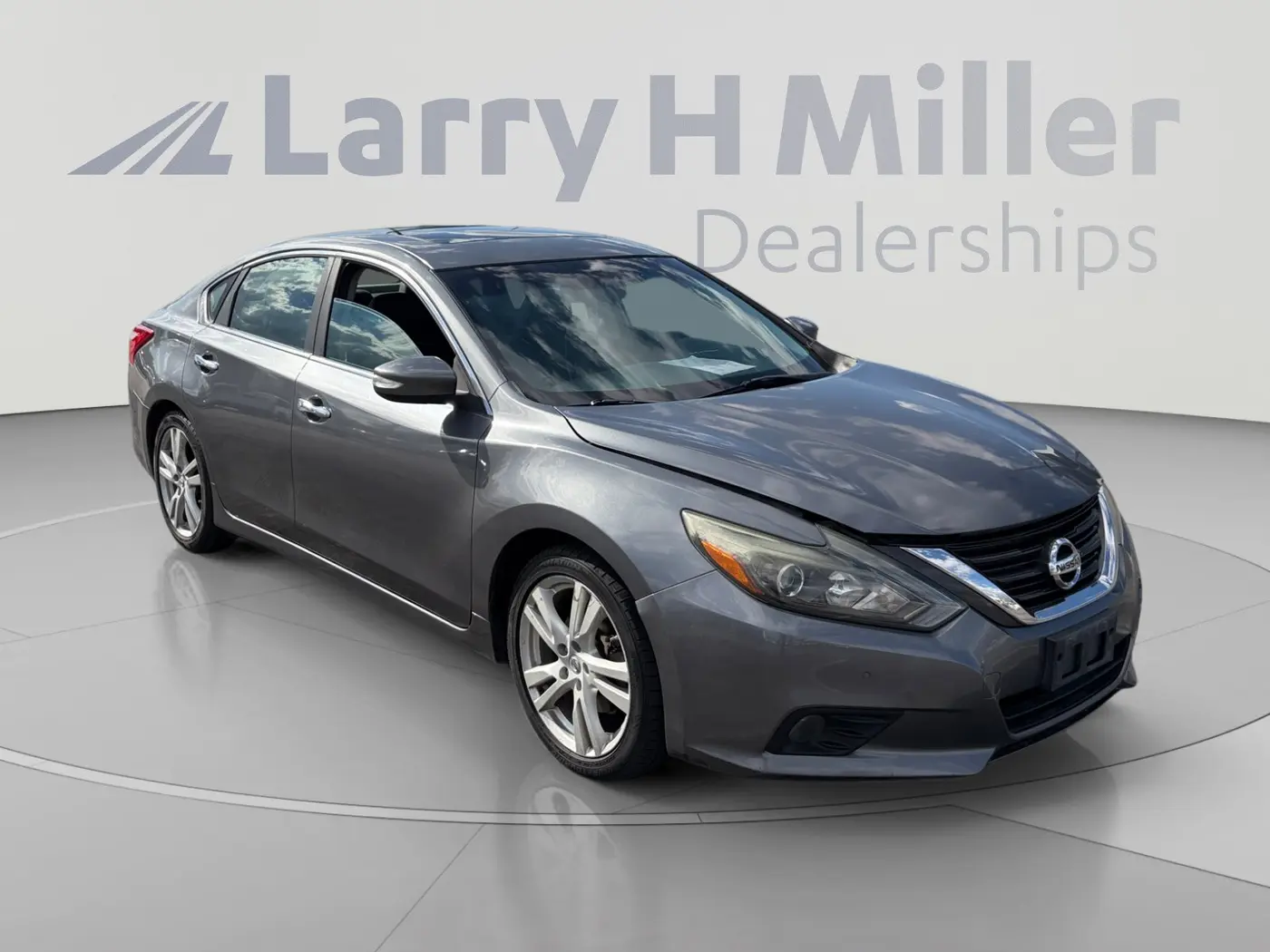 2016 Nissan Altima - $6,999