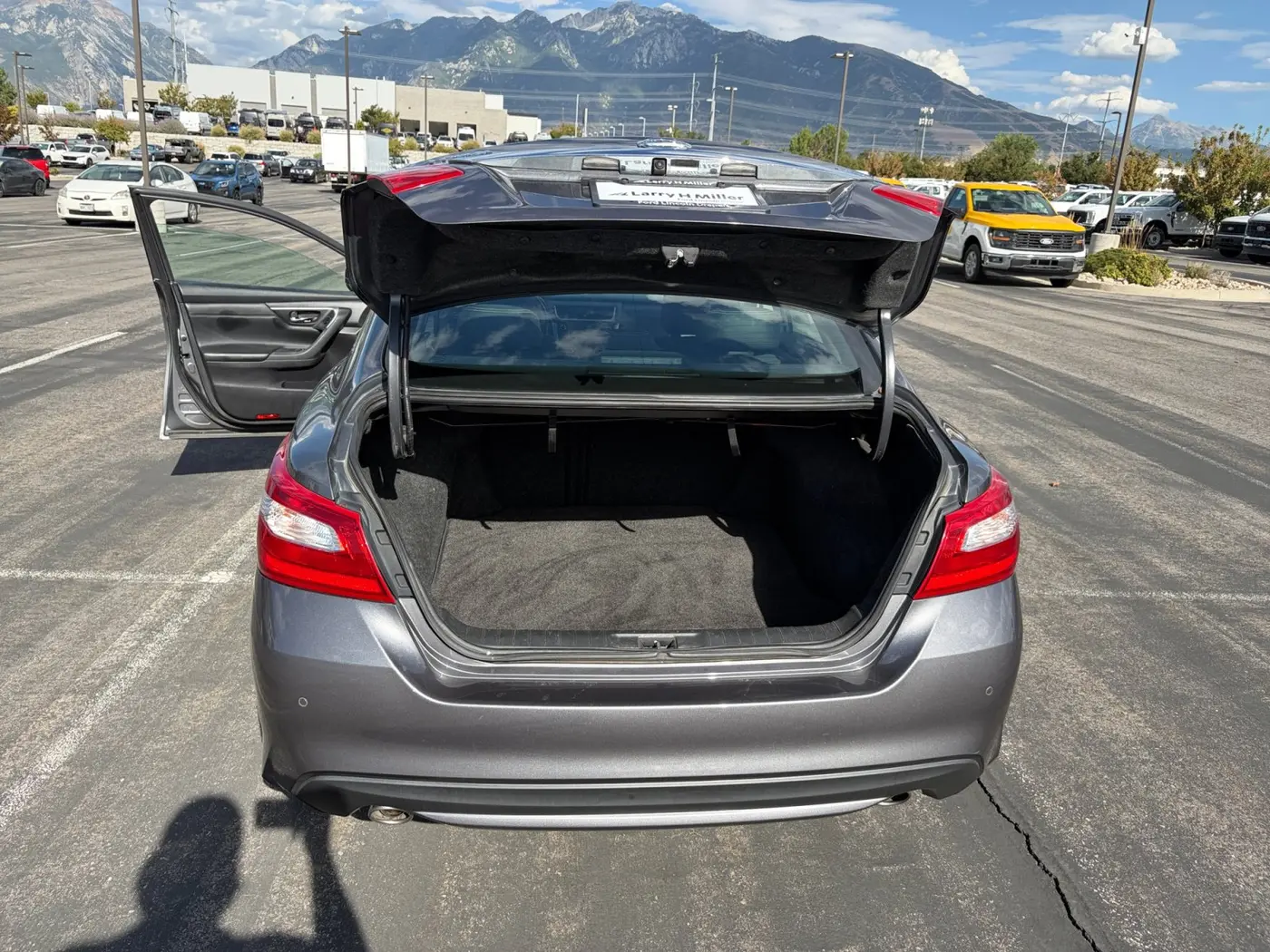 2016 Nissan Altima - $6,999