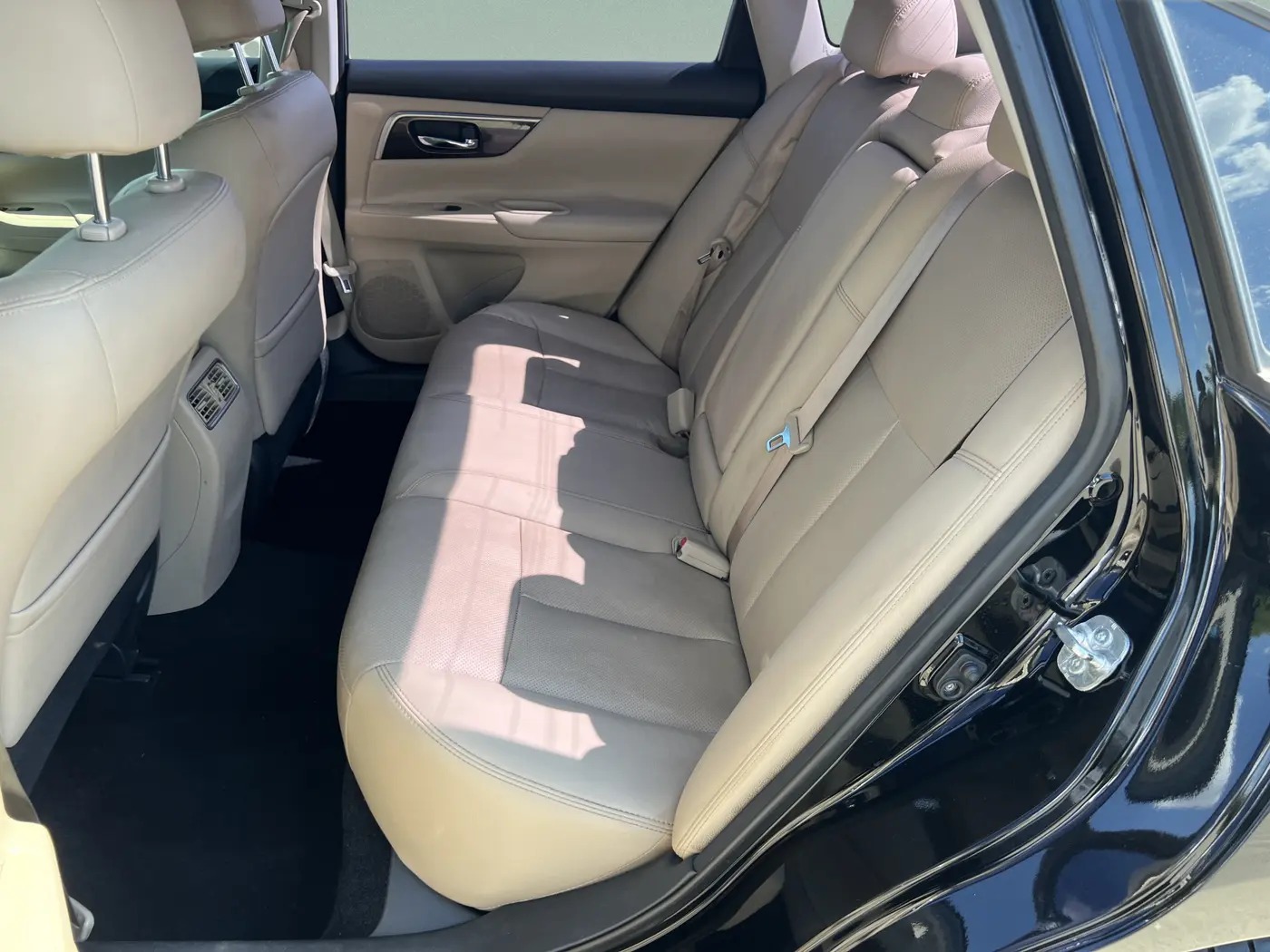 2015 Nissan Altima - $9,999