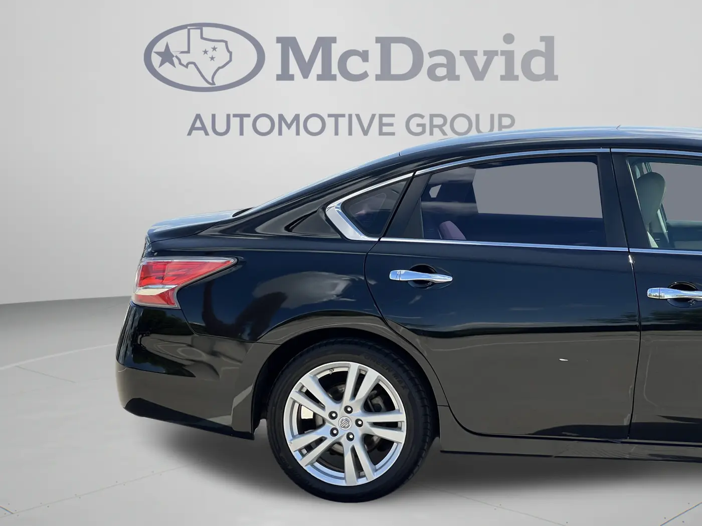 2015 Nissan Altima - $9,999