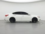 2016 Altima Thumbnail 7