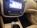 2016 Altima Thumbnail 17
