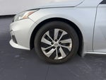 2019 Altima Thumbnail 14