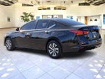 2021 Altima Thumbnail 7