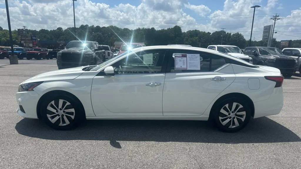 2022 Nissan Altima 2.5 S