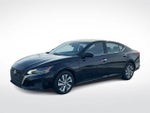 2023 Altima Thumbnail 5