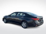 2023 Altima Thumbnail 7