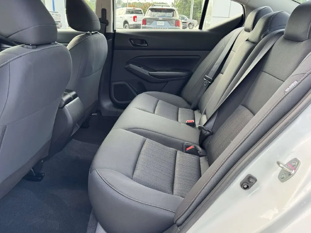 2025 Nissan Altima - $21,300