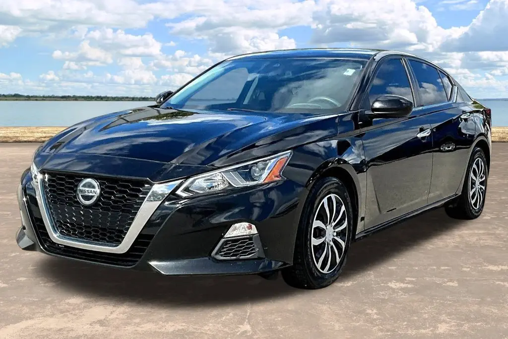 2021 Nissan Altima - $13,995