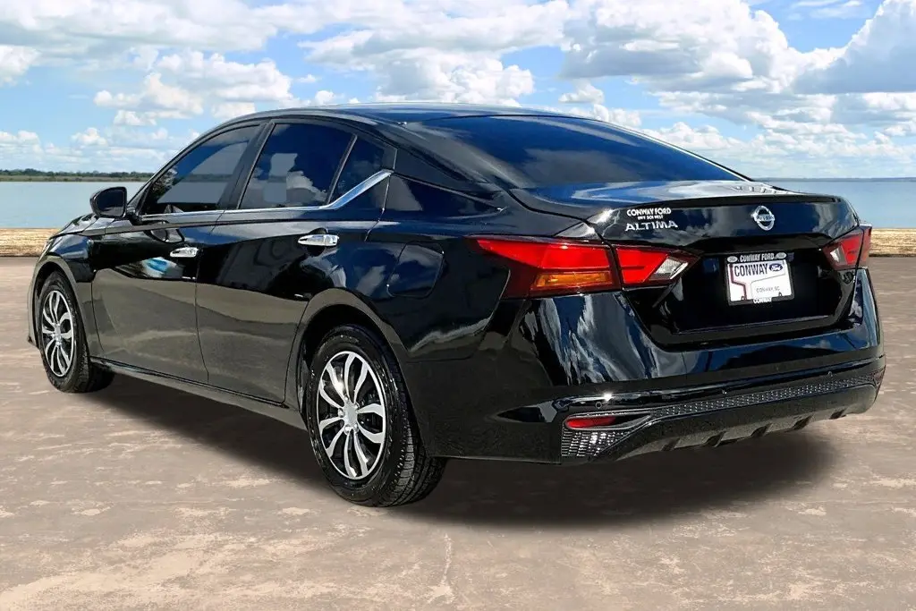 2021 Nissan Altima - $13,995