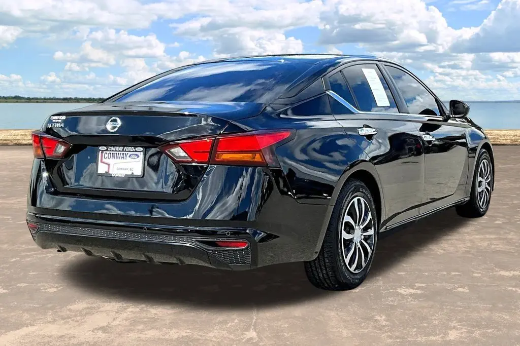2021 Nissan Altima - $13,995