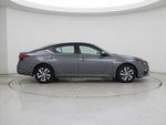 2022 Altima Thumbnail 7