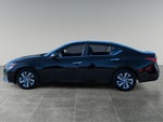 2025 Altima Thumbnail 2