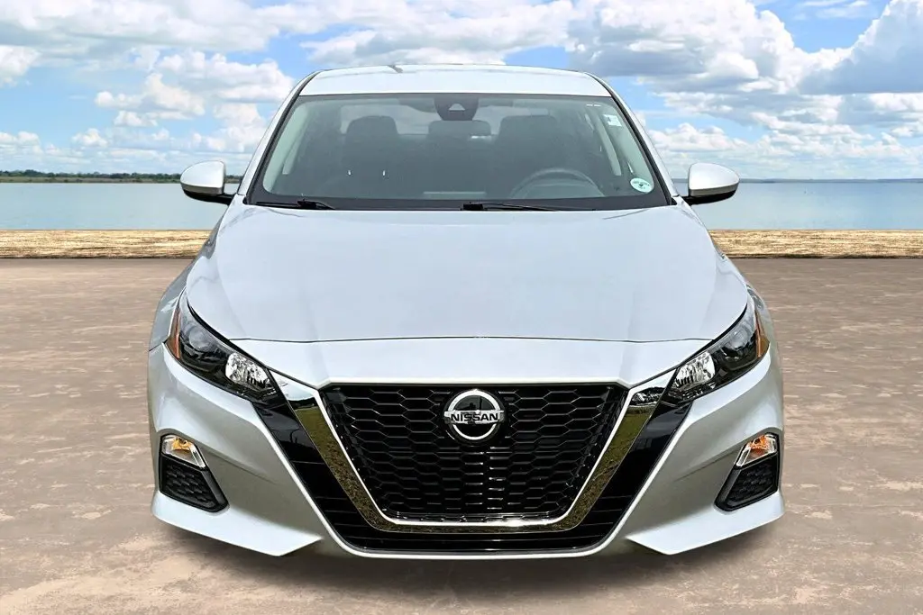 2022 Nissan Altima - $19,795