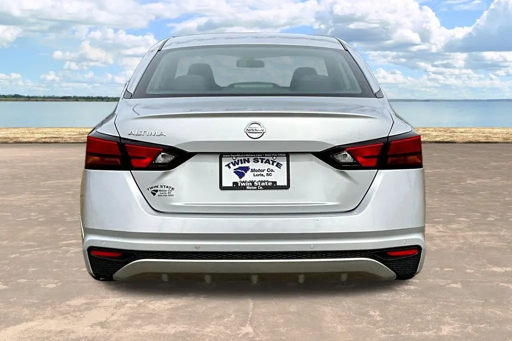 2022 Nissan Altima - $19,795