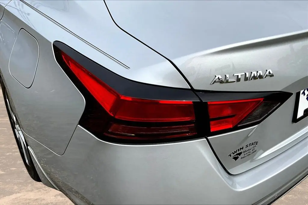2022 Nissan Altima - $19,795