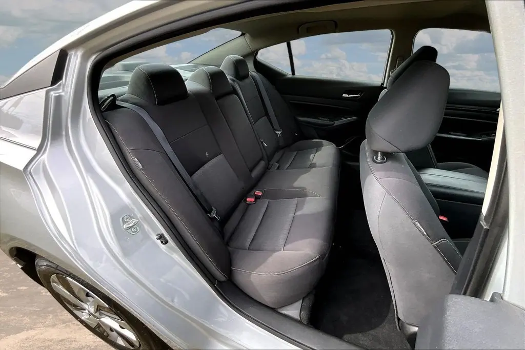 2022 Nissan Altima - $19,795
