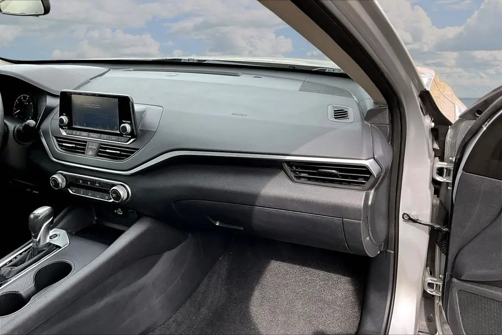 2022 Nissan Altima - $19,795