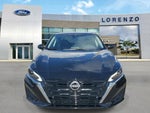 2025 Altima Thumbnail 2