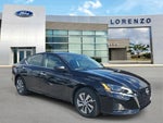 2025 Altima Thumbnail 3