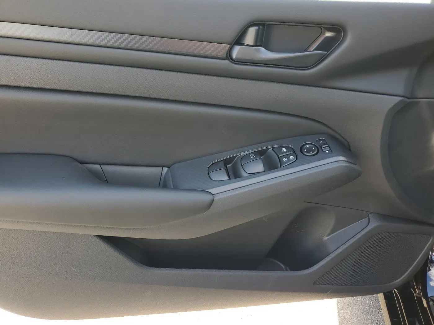 2025 Nissan Altima - $21,590
